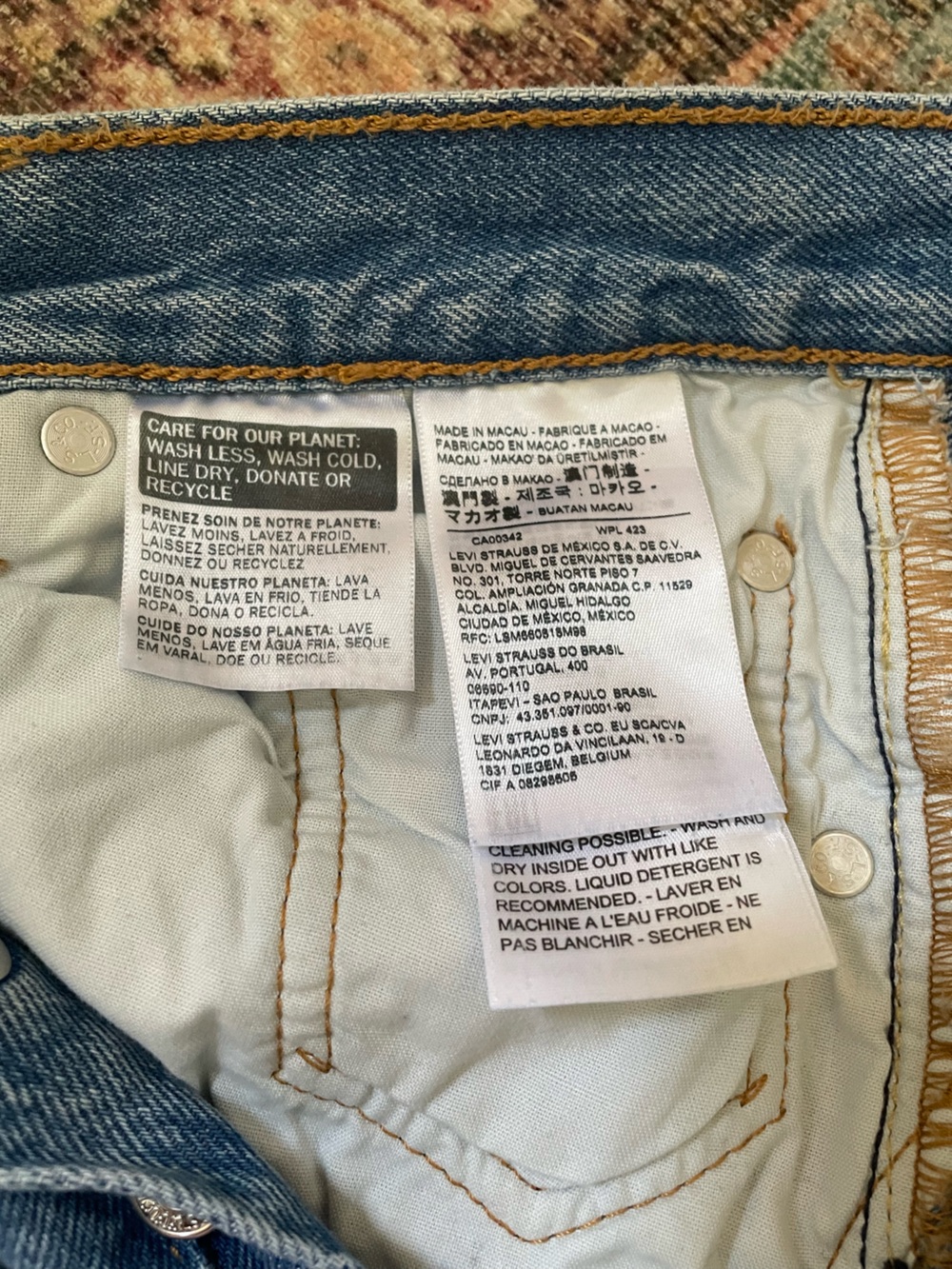 Levi's 501 Button-Fly Jeans with Rips - Picture 14 of 16